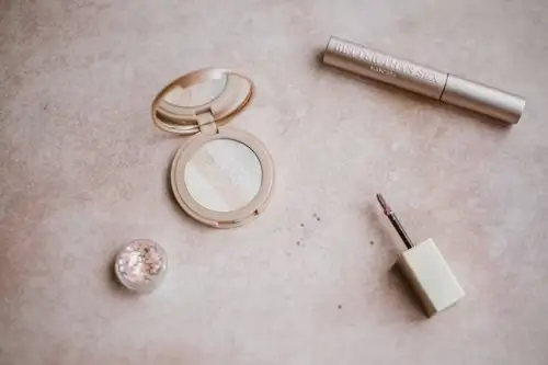 avaliação de cosméticos.